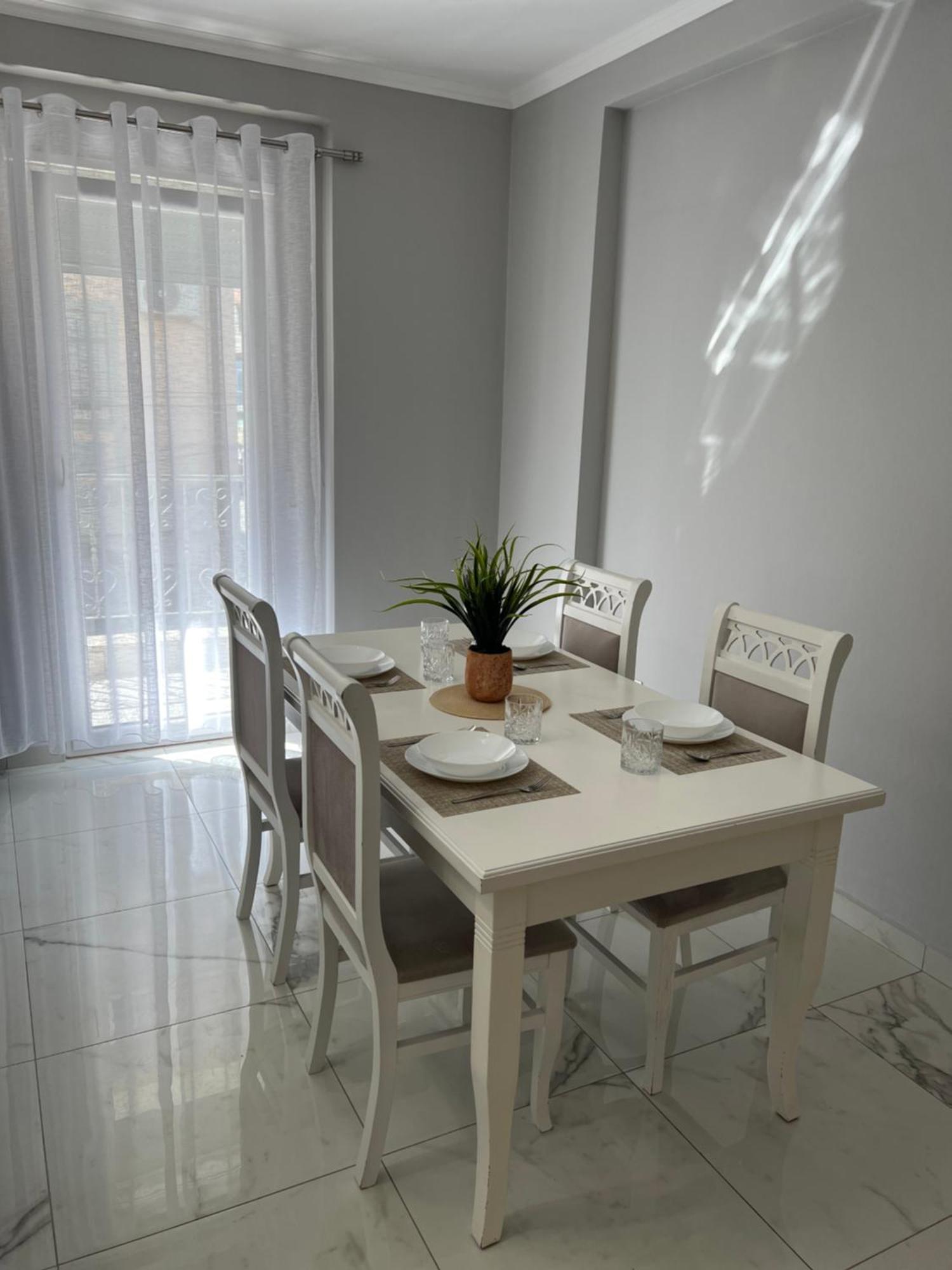 Meri's Center Appartement Shkodër